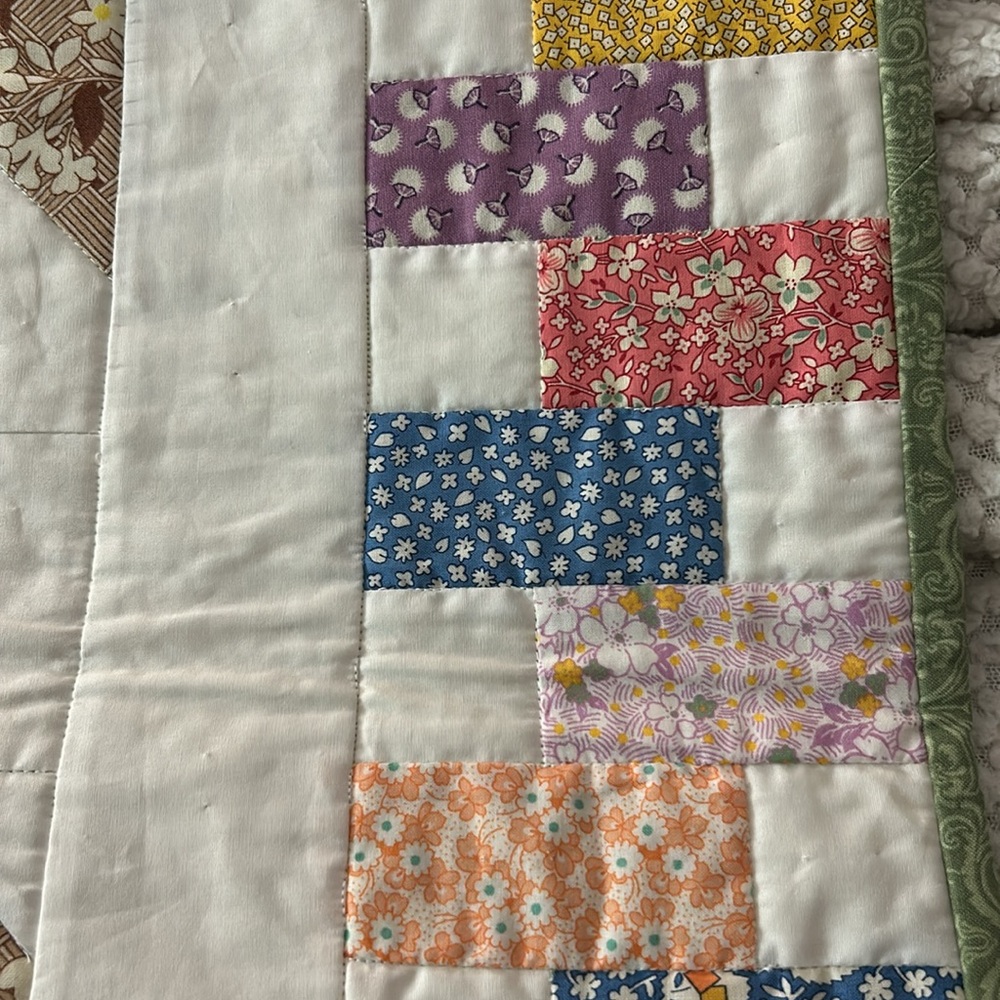 Vintage Handmade Patchwork Rabbit Reversible Quilt - Picture 11 of 17